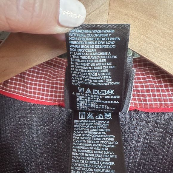 The North Face Shirt Mens Large Red Short Sleeve Button Up‎ - Picture 7 of 7